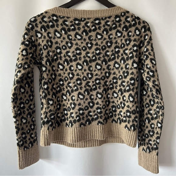 ASOS Women’s Knit Leopard Print Off-The-Shoulder Sweater Size 4 - Picture 9 of 9